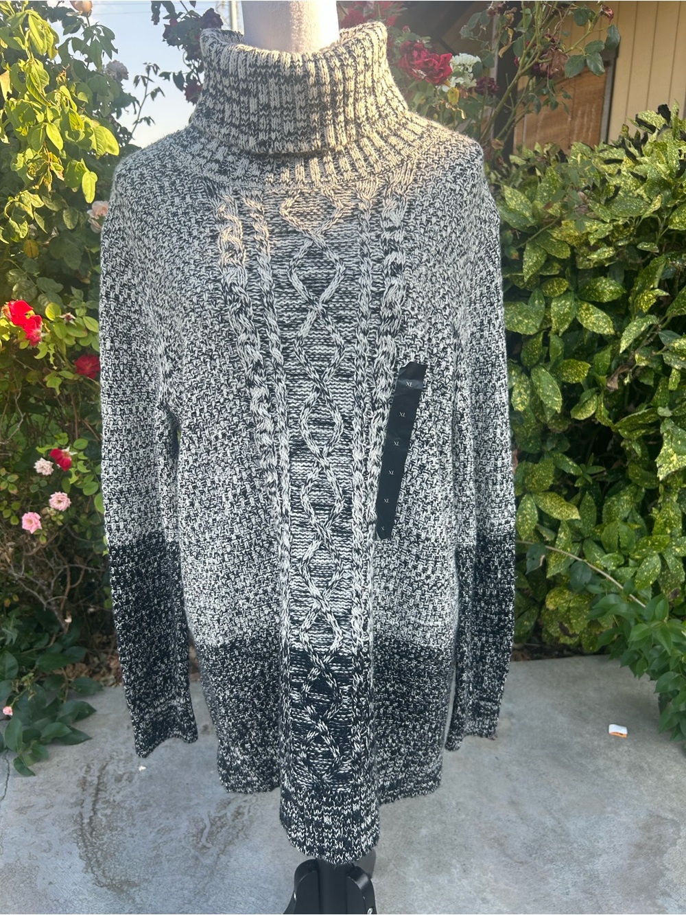 Banana Republic Black and Gray Cable-Knit Turtleneck Sweater old money heritage